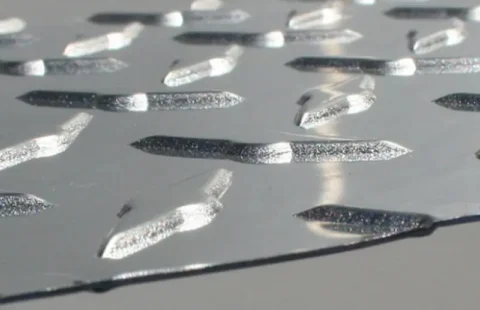 Láminas de aluminio diamantado cerca de mí