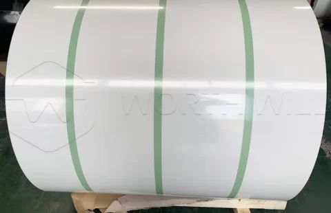 Bobina de aluminio con recubrimiento de PVDF frente a PE