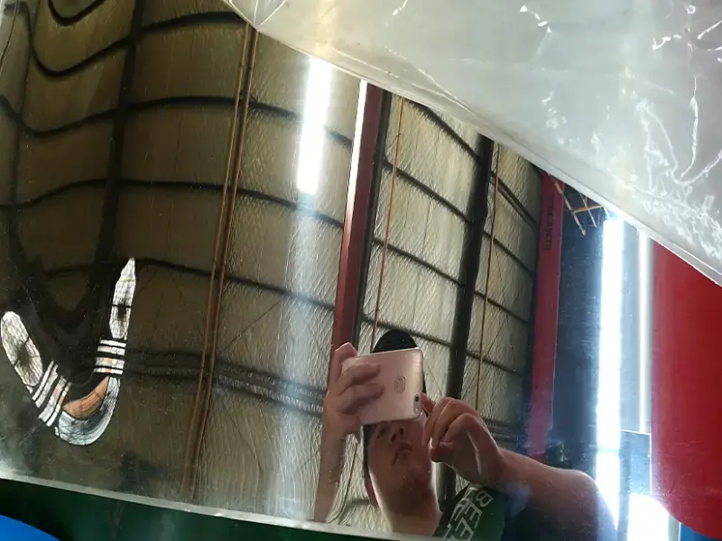 Chapa de aluminio con acabado espejo