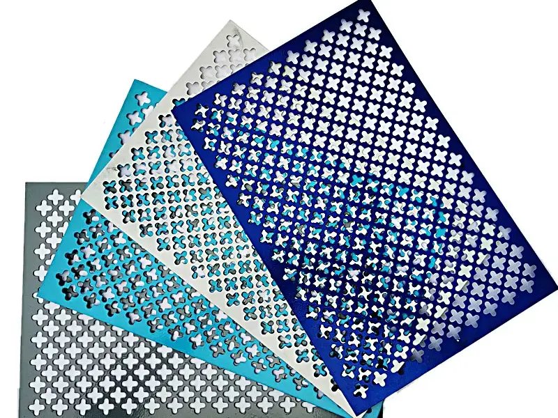 Fabricante de Paneles de Aluminio Perforado
