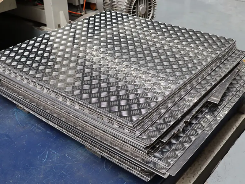 LAMINA ANTIDERRAPANTE ALUMINIO